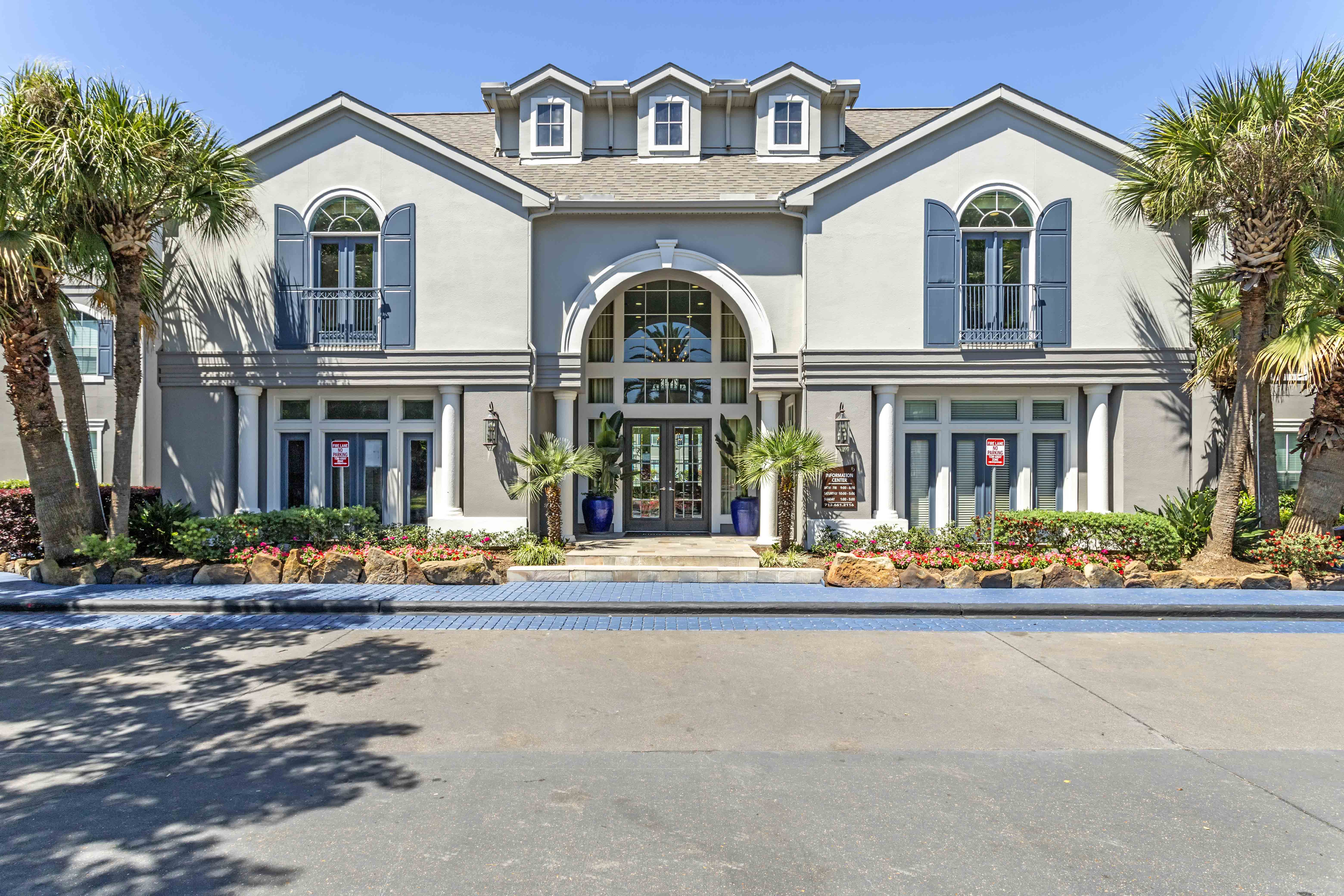 Clubhouse Exterior at Kirby Place Apartments, Houston, TX